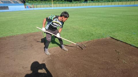 野球場　補植整地コウジさん.JPG