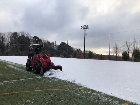 キヤノン人工芝2022年2月11日除雪1.jpg