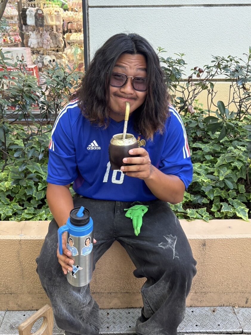 まうい
