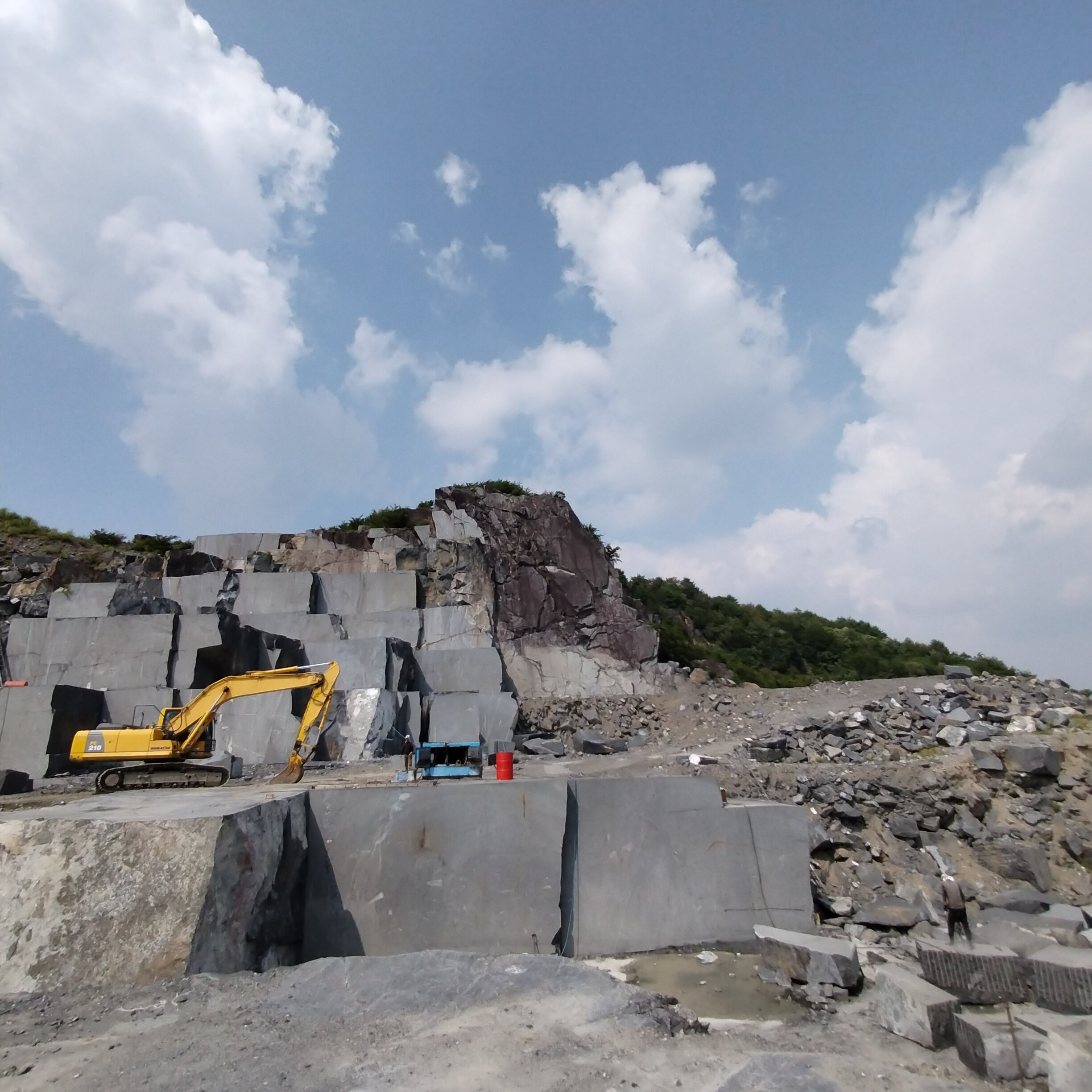 https://www.shonan-ls.co.jp/blog/stone/img/250702141311965.JPG